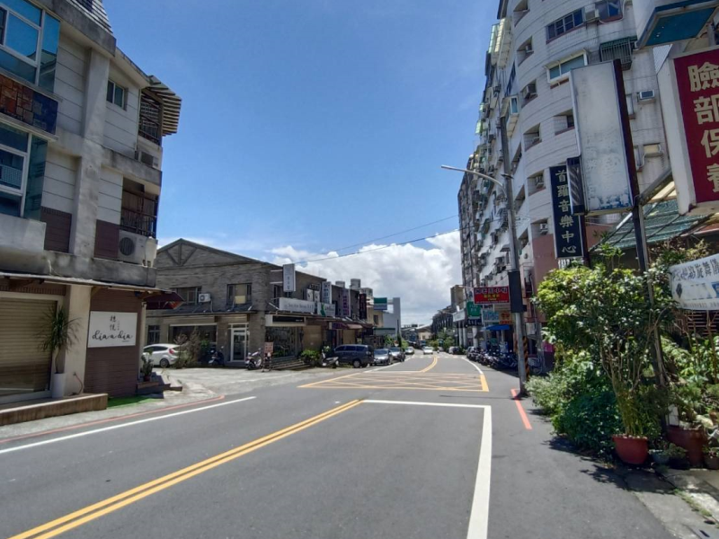 嘉義市東區文雅街透天金店面  大面寬大地坪採光明亮