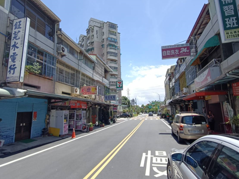 嘉義市東區文雅街透天金店面  大面寬大地坪採光明亮