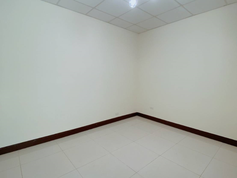 嘉義縣新港省道透天住店  全新整理大馬路上