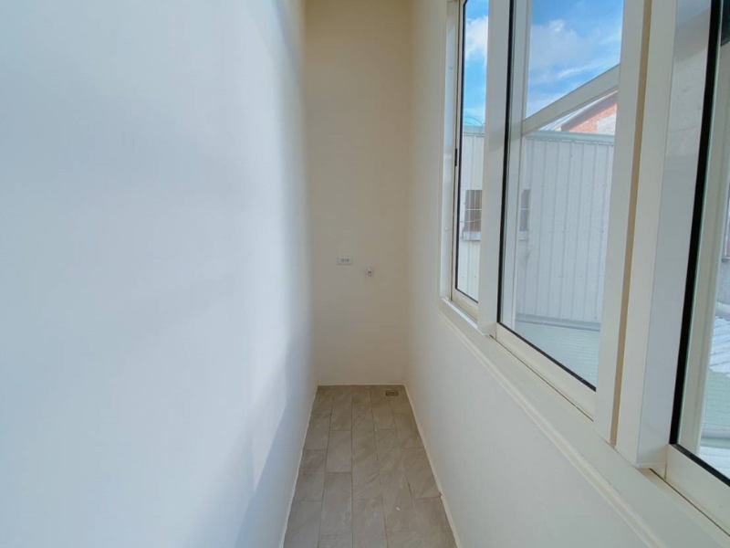 嘉義縣新港省道透天住店  全新整理大馬路上