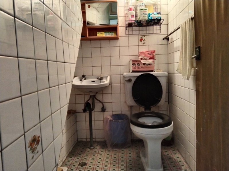 嘉義市和平路巷內雙透天   門前可停車東市場精華區