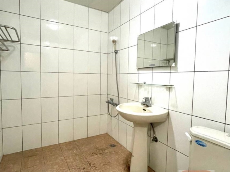 嘉義市東區彌陀路透天金店面 學區商圈大馬路邊