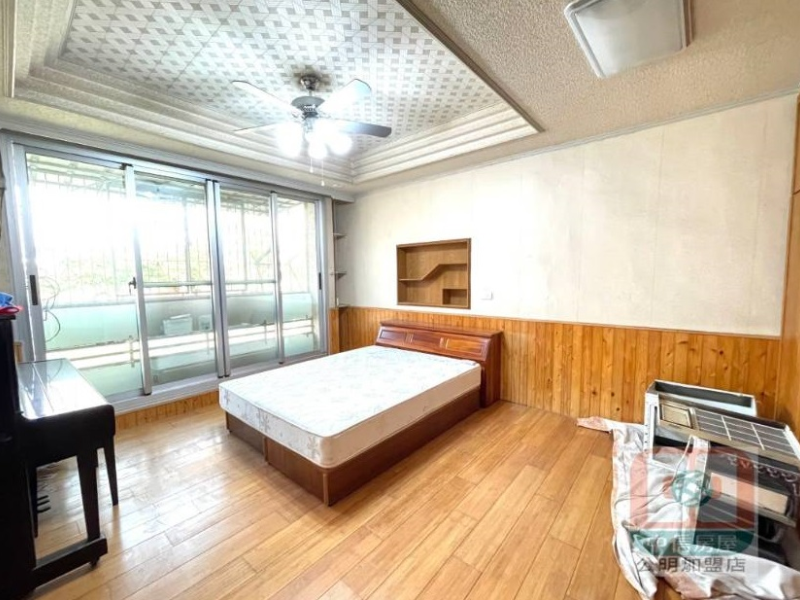 嘉義市東區彌陀路透天金店面 學區商圈大馬路邊