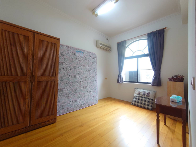 嘉義縣民雄北勢子車庫別墅  有孝親房生活機能棒