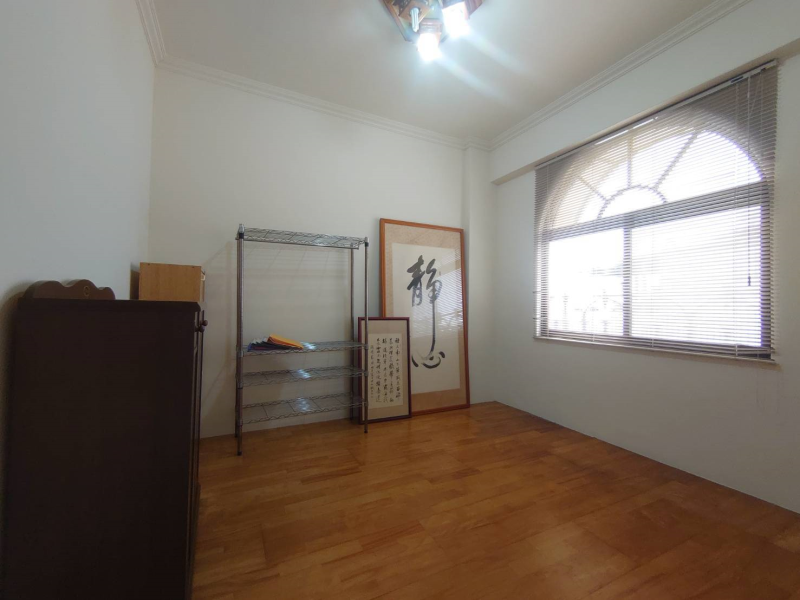 嘉義縣民雄北勢子車庫別墅  有孝親房生活機能棒