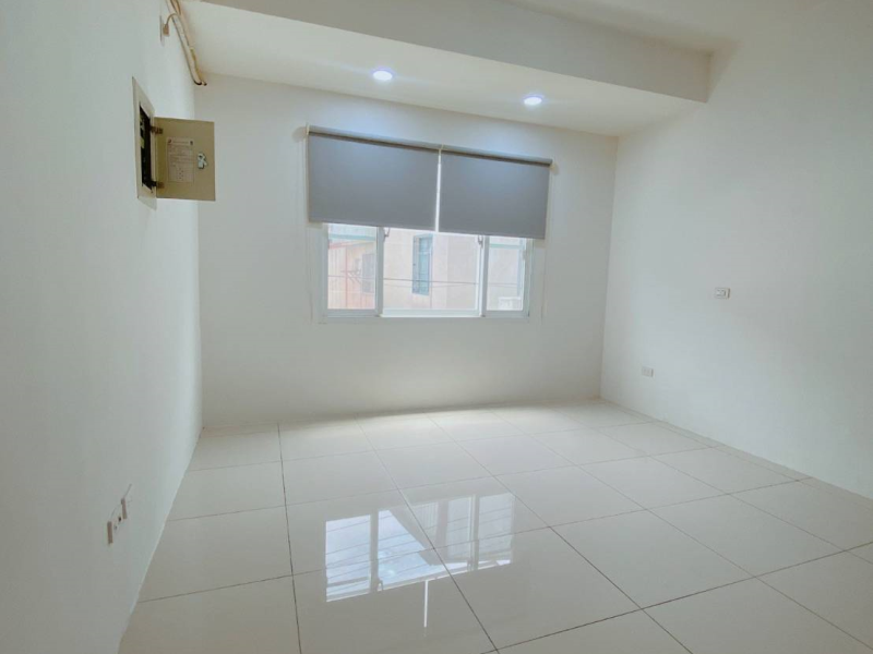 嘉義縣中埔全新整理俗透天  可租車位很便宜