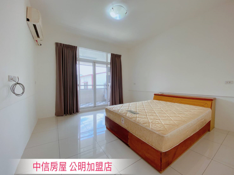 嘉義縣中埔全新整理俗透天  可租車位很便宜