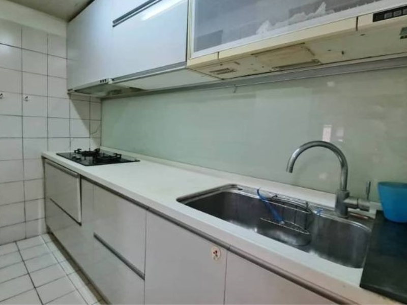 嘉義市秀泰影城旁二房  地點佳生活機能優