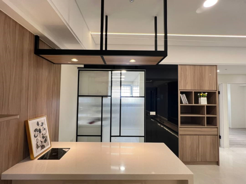 嘉義市西區英統金鑽車位美三房  一層兩戶24小時管理