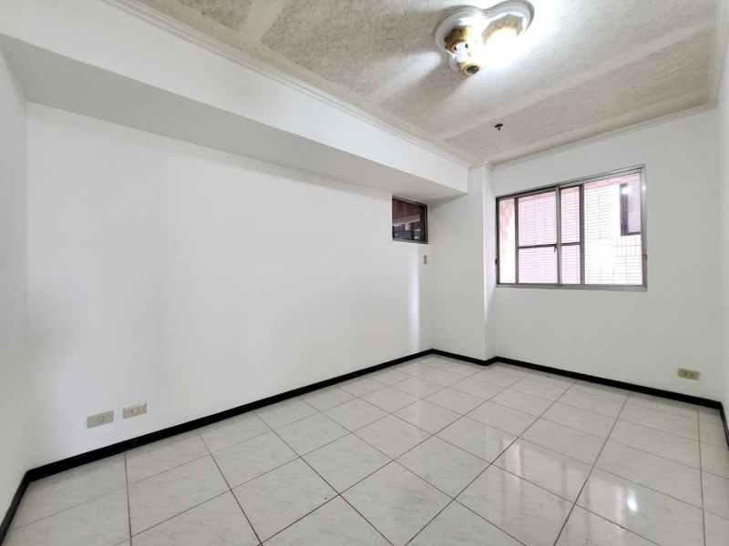 嘉義市西區僑平國小旁3房住家 採光地點佳附近好停車