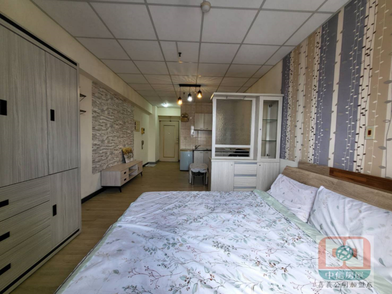 嘉義市火車站前蛋黃區美套房 家具家電出租自用皆宜