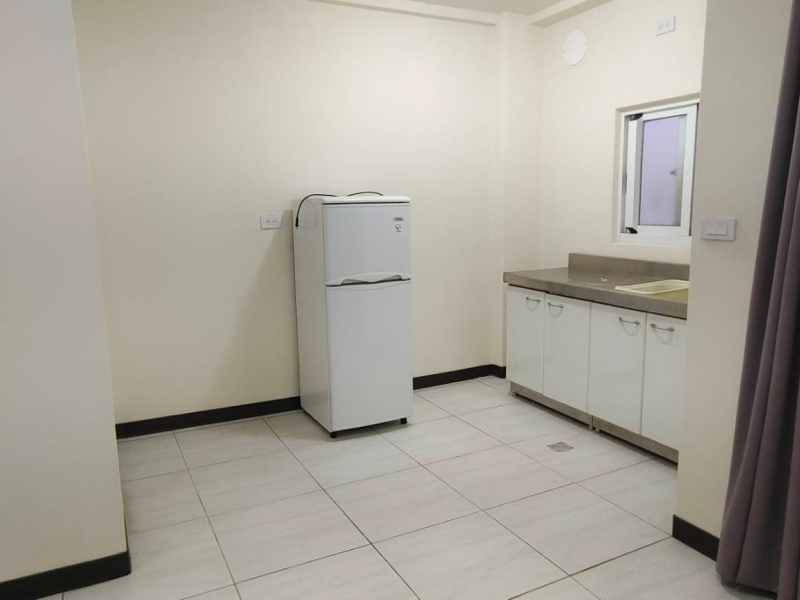 嘉義縣大林運動公園收租透天店面 地點漂亮屋齡新穎