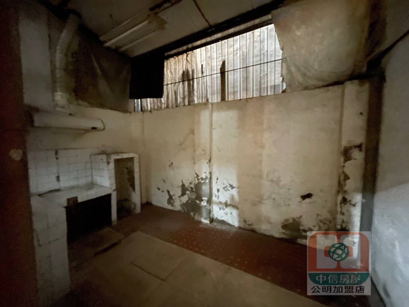 嘉義市興嘉公園透天 近學區商圈只要公寓價