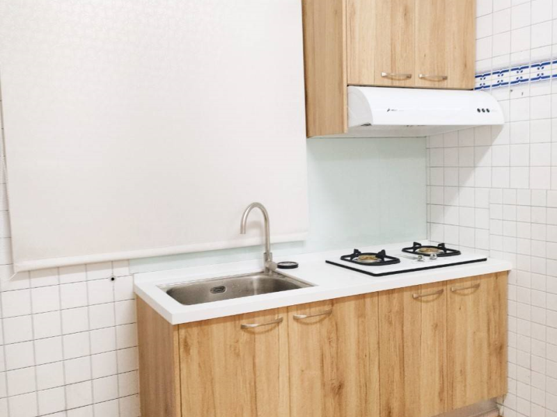 嘉義大學民雄校區「雙孝親房透天」😁   全新整理大面寬好停車