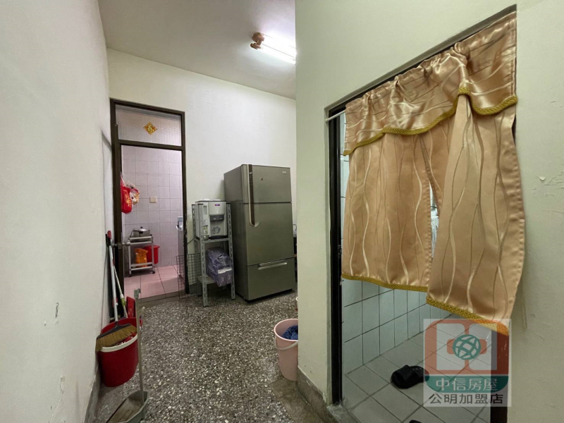 嘉義市東區大業國中透天 近寶雅7-11生活機能佳