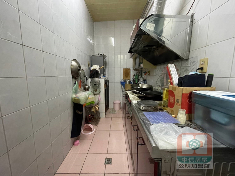 嘉義市東區大業國中透天 近寶雅7-11生活機能佳