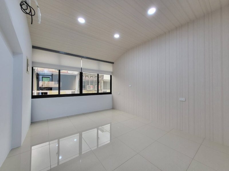 嘉義市東區近嘉職透天  水電馬達全新配置