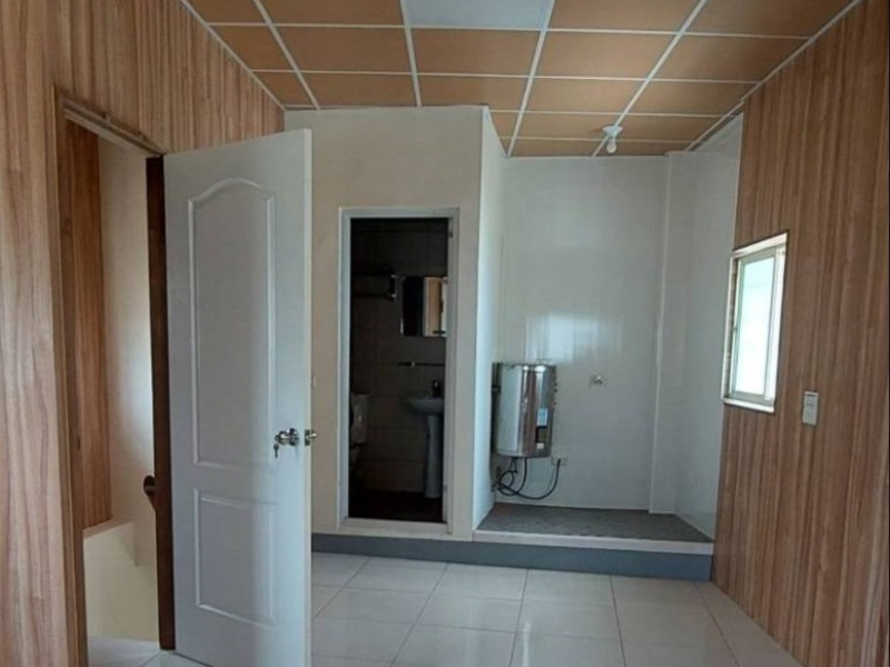 嘉義市東市場買地送水厝 全新屋況生活機能超優