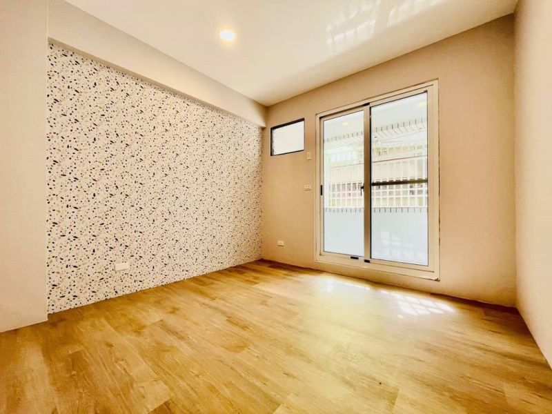 嘉義市東區🏡嘉北國小商圈樓店  學生人潮眾多