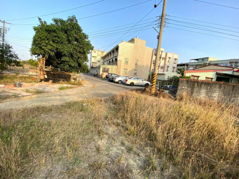 嘉義市西區大同路都計內美農地 有電自來水可接