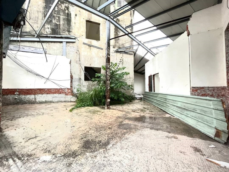 嘉義縣✨中埔石頭厝大店面✨  當店面自住都非常適合