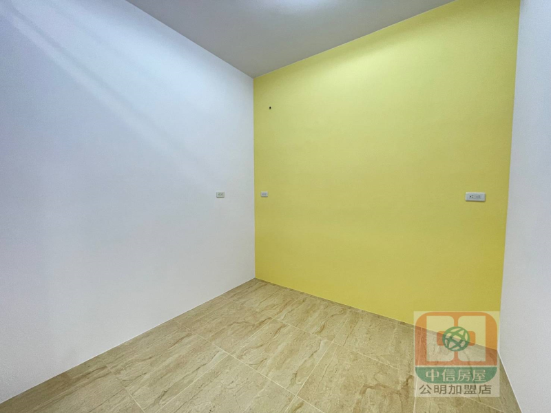 嘉義市垂楊國小美平房  全新整修周邊機能極佳