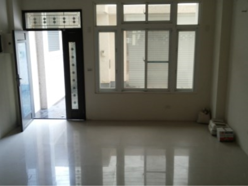 嘉義市東區博東路透天房屋 全新沒住過