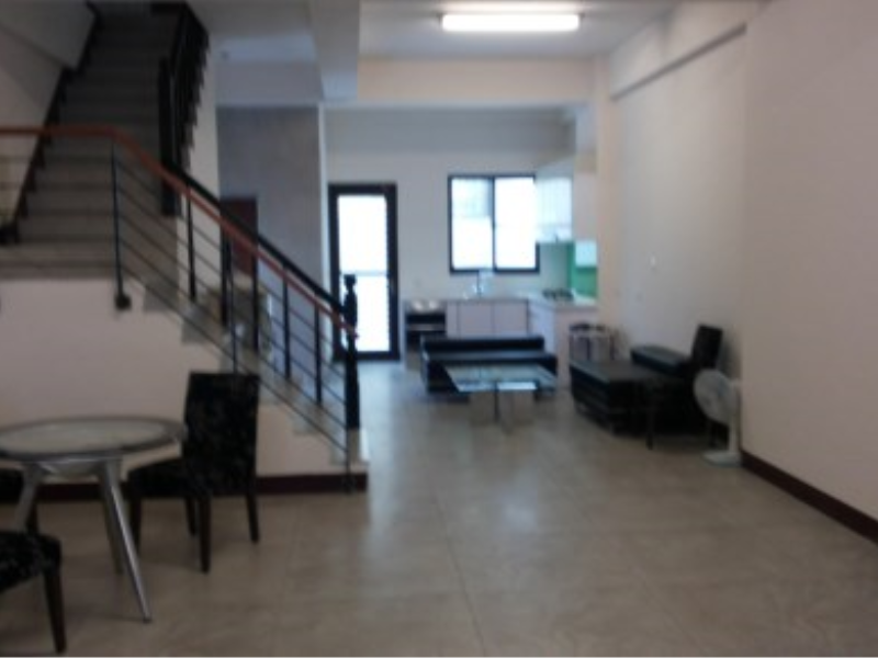 嘉義市西區大聖路透天大店面 整層主臥有電梯